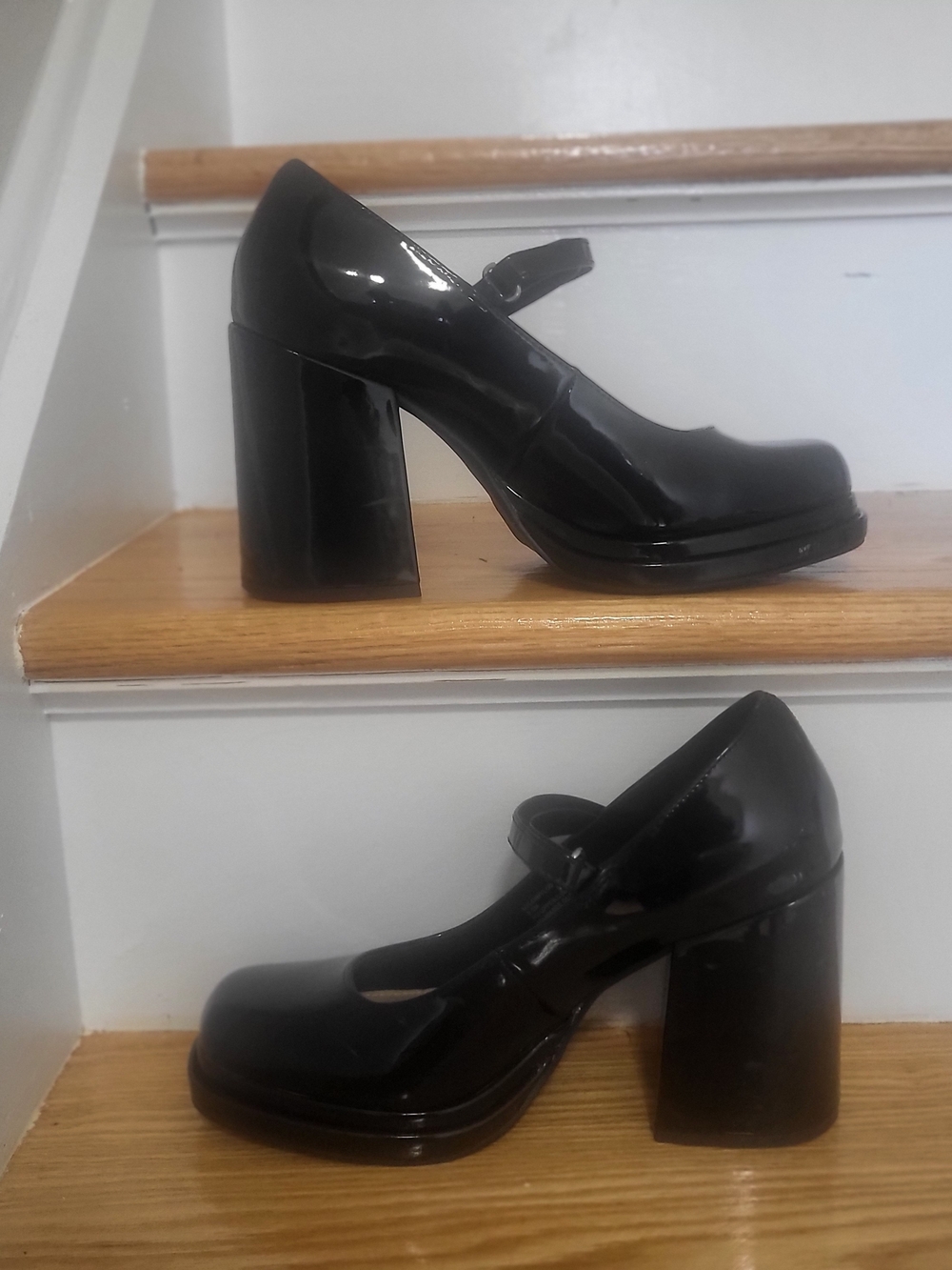 Black Patent Mary Jane Block Heel Pumps - Women's